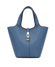 Load image into Gallery viewer, Langing Handbag with pouch and charm
