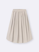 Load image into Gallery viewer, GU Bubble Hem Midi Skirt (Pre-Order)
