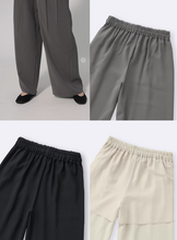 Load image into Gallery viewer, GU Drape wide pants Z (Pre-Order)
