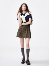 Load image into Gallery viewer, GU Side Pleated Check Skirt (Pre-order)
