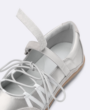 Load image into Gallery viewer, GU Lace-up ballet sneakers +E (Pre-order)
