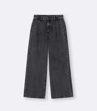 Load image into Gallery viewer, GU Denim tuck trousers (standard length 70.0-74.0cm) (Pre-order)
