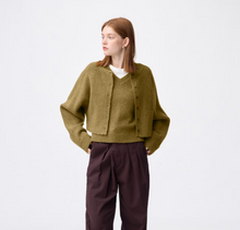 Load image into Gallery viewer, GU Puff Knit Two-piece Cardigan (Pre-order)
