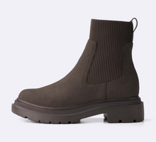 Load image into Gallery viewer, GU Rib Knit Sock Boots
