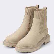 Load image into Gallery viewer, GU Rib Knit Sock Boots

