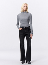 Load image into Gallery viewer, GU Ribbed Turtleneck Sweater (Long Sleeves)
