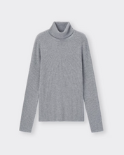 Load image into Gallery viewer, GU Ribbed Turtleneck Sweater (Long Sleeves)
