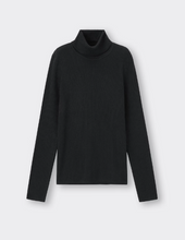 Load image into Gallery viewer, GU Ribbed Turtleneck Sweater (Long Sleeves)
