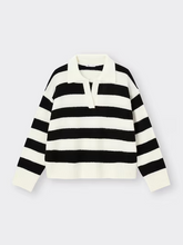 Load image into Gallery viewer, GU Puffy Touch Skipper Border Sweater
