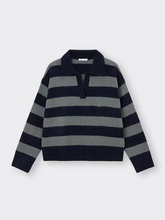 Load image into Gallery viewer, GU Puffy Touch Skipper Border Sweater
