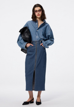 Load image into Gallery viewer, GU Denim Zip Narrow Skirt (Pre-order)
