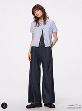 Load image into Gallery viewer, GU Light denim belted wide pants (standard length 70.0-74.0cm) (PRE-ORDER)
