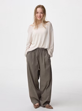 Load image into Gallery viewer, GU Barrel Leg Pull-On Pants Q (PRE-ORDER)
