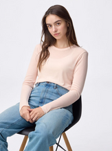 Load image into Gallery viewer, GU Soft Sheer rew neck T-shirt (long sleeve)(Pre-Order)
