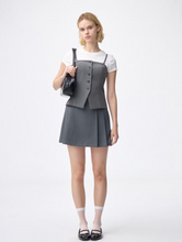 Load image into Gallery viewer, GU Side Pleated Skirt (Pre-order)
