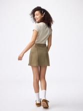 Load image into Gallery viewer, GU Side Pleated Skirt (Pre-order)
