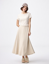Load image into Gallery viewer, GU Cut and Sewn Flared Skirt Q(Pre-order)
