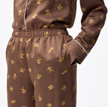 Load image into Gallery viewer, GU Satin pajamas (long sleeves &amp; long pants) (bear) (Pre-order)
