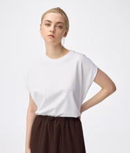 Load image into Gallery viewer, GU Dry Waist Tuck Tee (Pre-Order)
