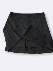 GU Pleated Skirt