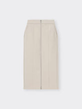 Load image into Gallery viewer, GU Fleece-lined Front Zip Skirt Q
