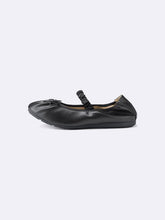 Load image into Gallery viewer, GU Strappy Ballet Sneakers (Pre-order)
