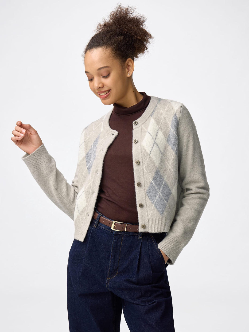 GU Puff Knit Argyle Crew Neck Cardigan (Pre-order)