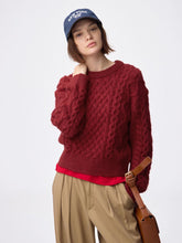 Load image into Gallery viewer, GU Cable Crew Neck Knit Pullover (Pre-order)

