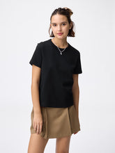 Load image into Gallery viewer, GU Cotton Smooth Crew Neck T-shirt
