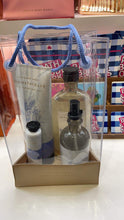 Load image into Gallery viewer, Bath and Body Works Gift Set
