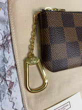 Load image into Gallery viewer, Louis Vuitton Key Cles
